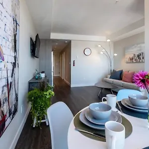 Clean 4th Floor 1 Bedroom Apt In Old Town China Town Apartment